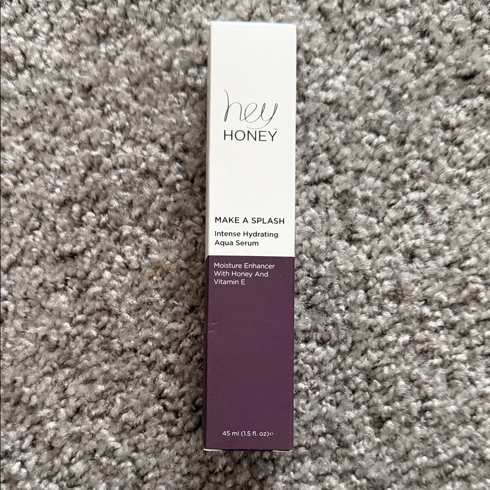Hey Honey Make a Splash Intense Hydrating Aqua Serum - Purple and White